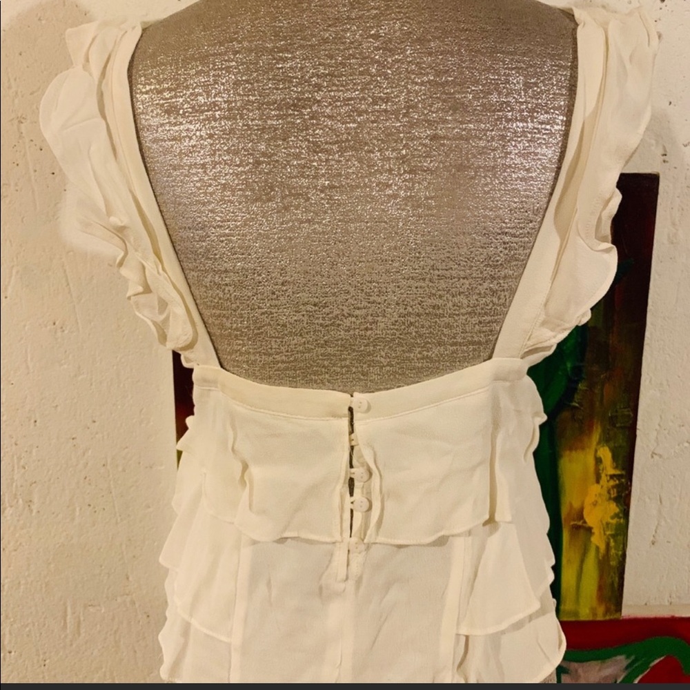 Gorgeous Ruffled blouse - Picture 2 of 3
